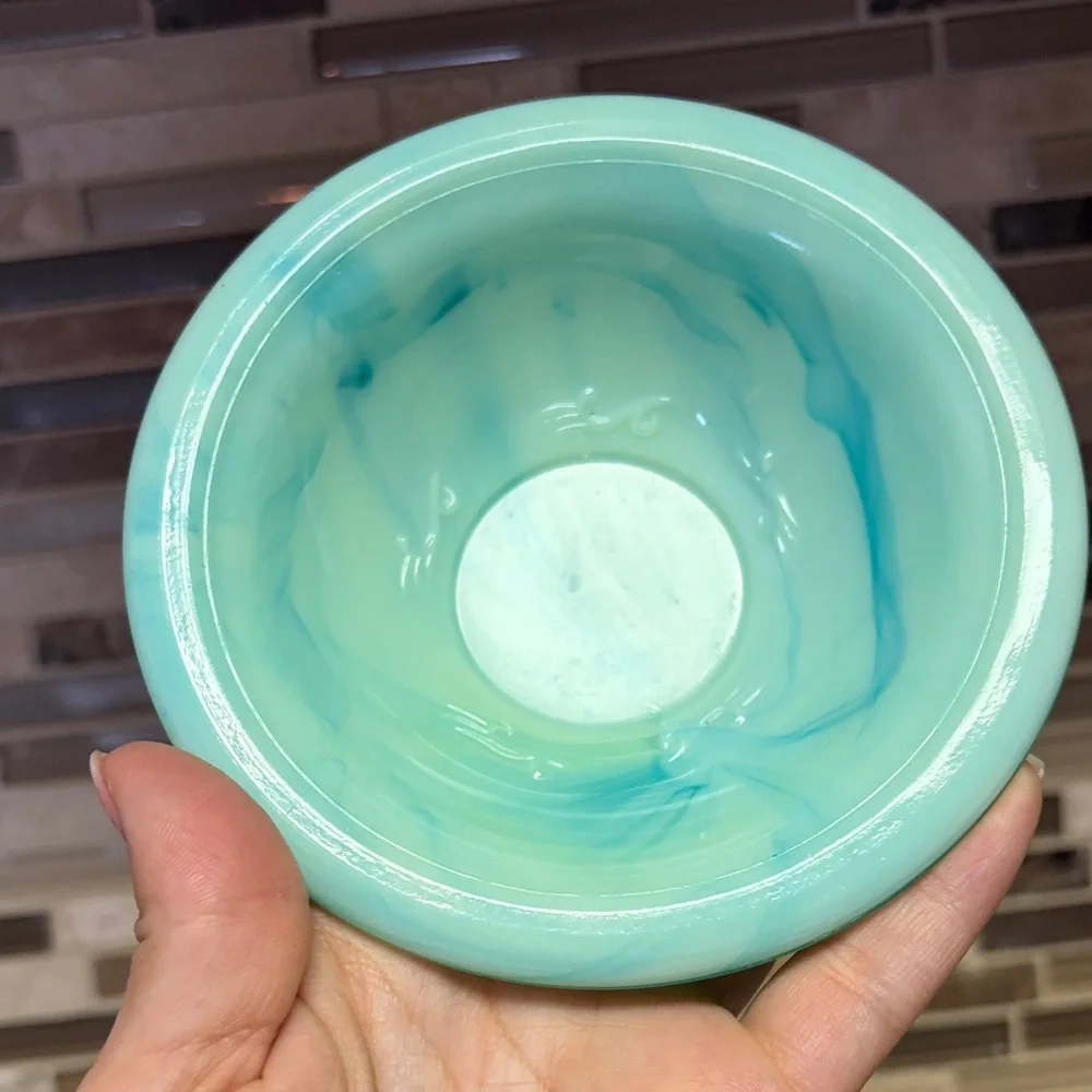 Avon Vintage Jade Mini Pitcher and Basin - Picture 9 of 14